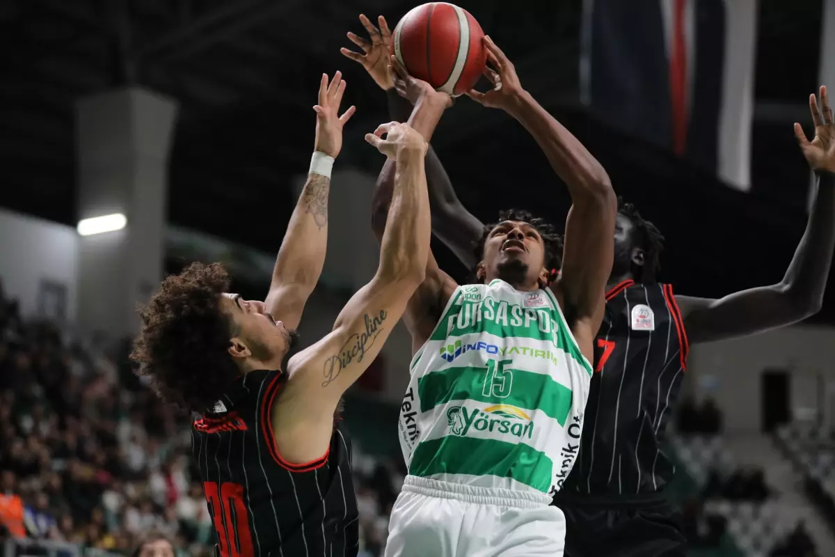 Bursaspor Basketbol, Manisa Basket’e Mağlup Oldu