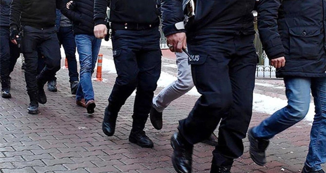 Konya merkezli 12 ilde düzenlenen FETÖ operasyonunda 21 gözaltı