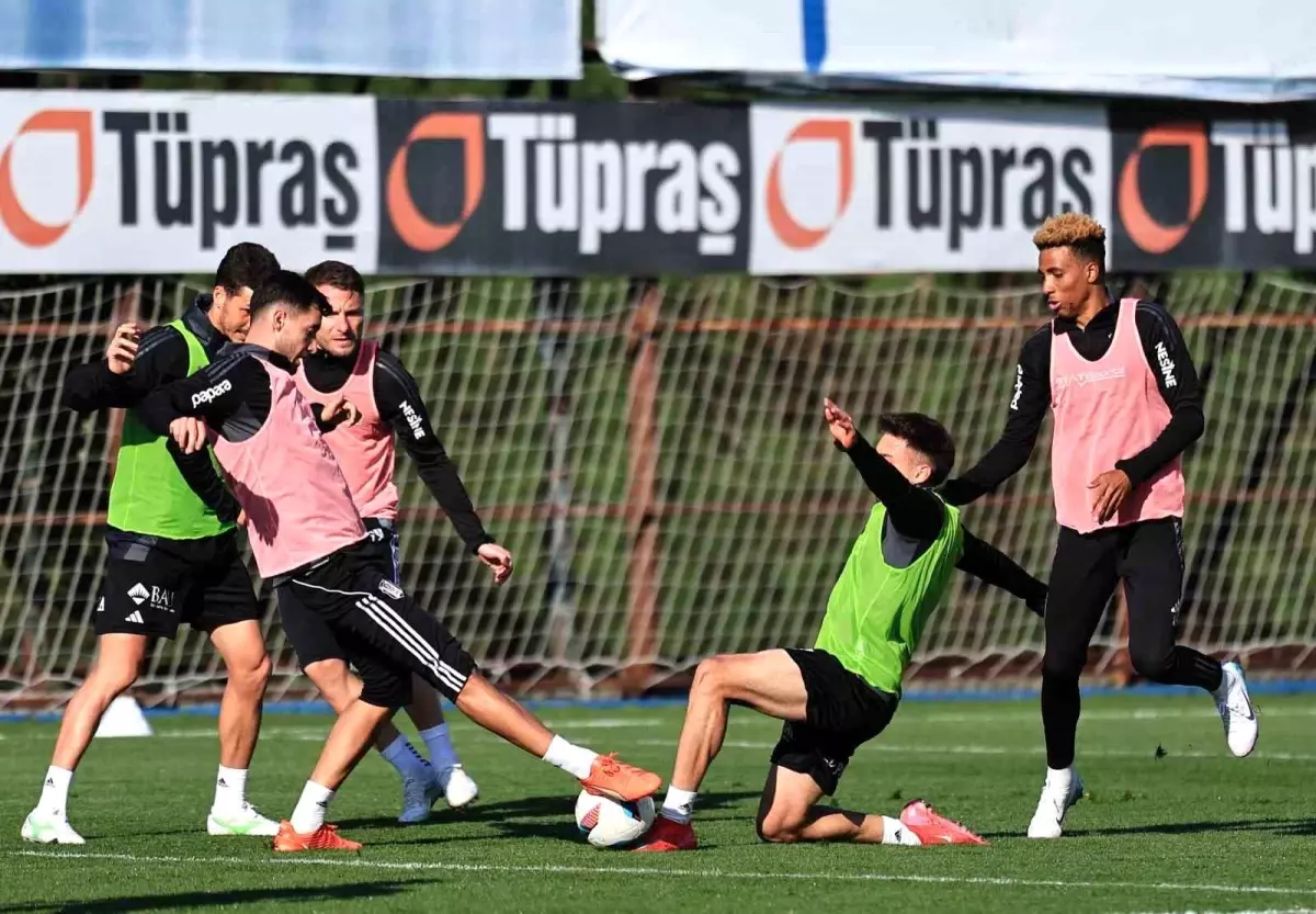 Beşiktaş, Galatasaray Maçına Hazırlanıyor