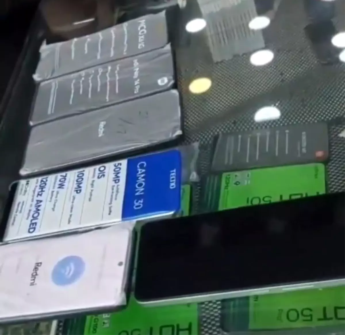 Van’da Kaçak Cep Telefonu Operasyonu