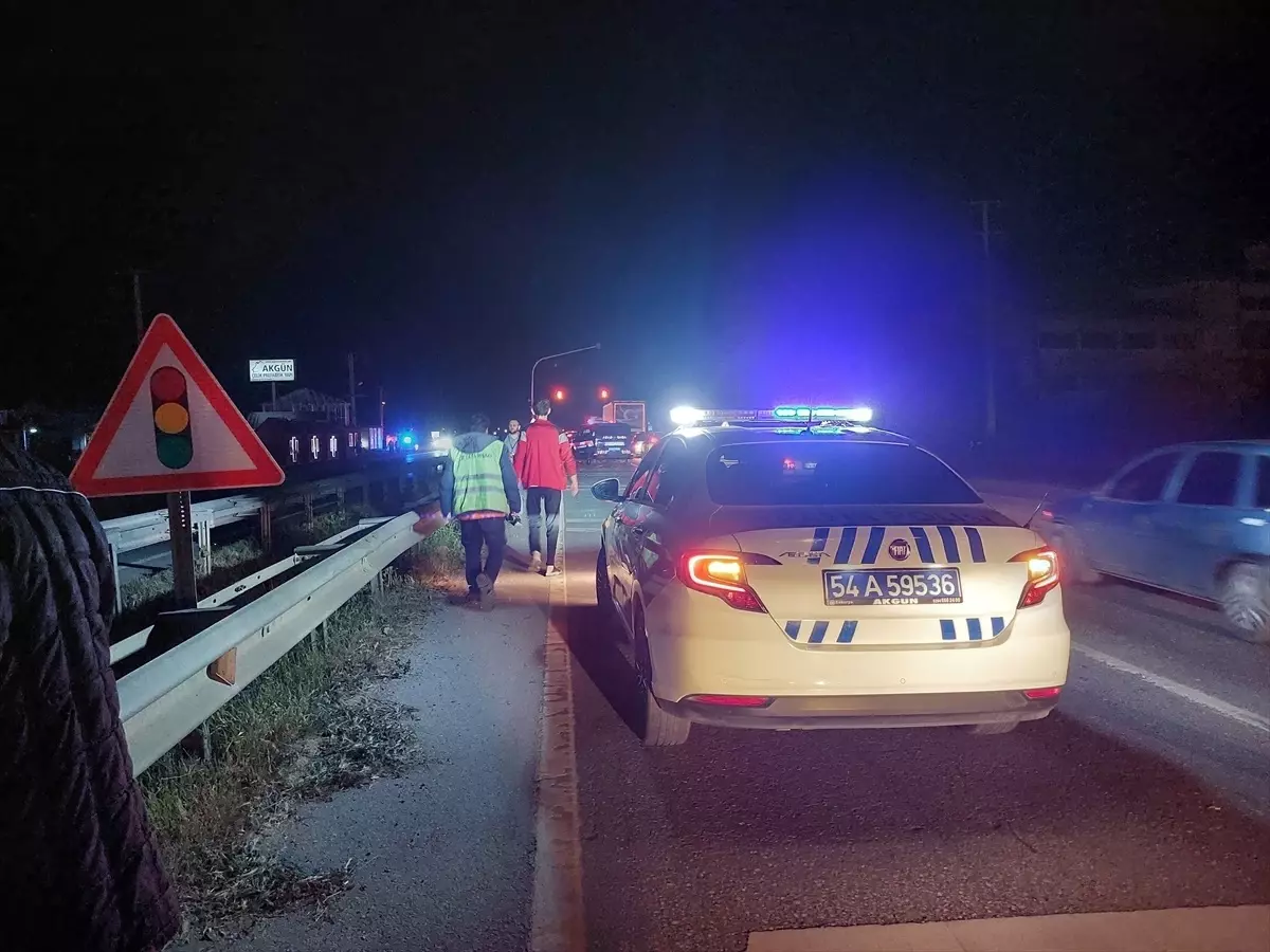 Erenler’de Elektrikli Bisiklet ve Motosiklet Çarpıştı: 1 Ölü, 1 Yaralı